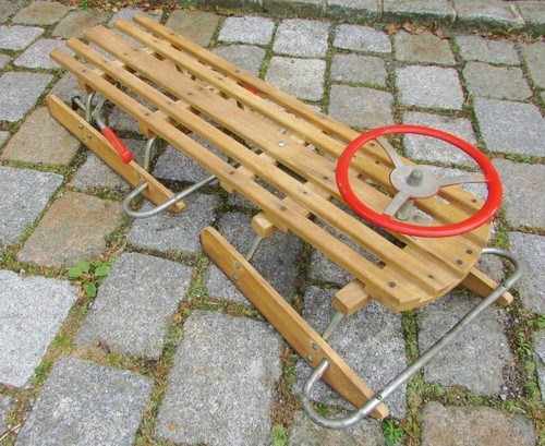 Großer alter schlitten - alter,